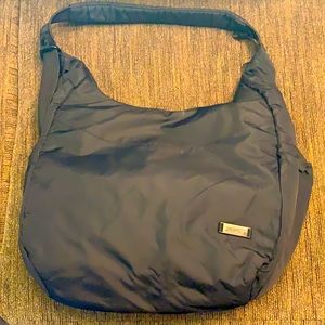 PacSafe Shoulder Bag Anti-Theft Travel Bag